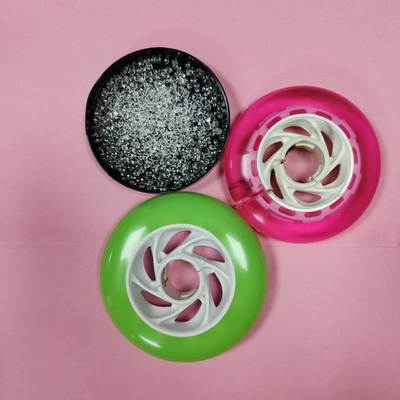 مادة TPU الموصلة يمكن تخصيصها بألوان قابلة للتعديل وقوة جيدة ومتانة.