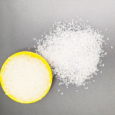 شفافية عالية، تشكيل سريع، مرونة جيدة، متانة ممتازة، حبيبات حقن أو بثق بلاستيك TPU صديقة للبيئة، مناسبة لألعاب الحيوانات الأليفة، حبال القفز، الأسلاك