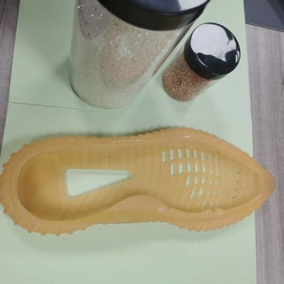 85A مادة TPU سوداء مرنة موصلة مقاومة كيميائية ممتازة مادة خام للأحذية نعال خارجية سعر جيد