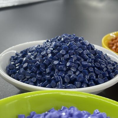 يمكن تعديل وتخصيص حبيبات رغوة البولي يوريثين الحراري