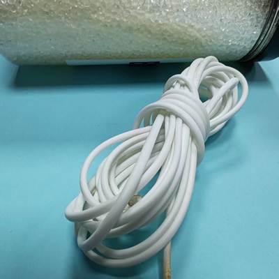 مادة TPU عالية الجودة معززة بالألياف التي يمكن استخدامها في إنتاج العجلات والمغلفات